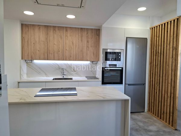 Foto a3dfc08c-10c6-4575-bc72-a1ecad6055a7. Pis amb calefacció a Plaza España - Corte Inglés Vigo