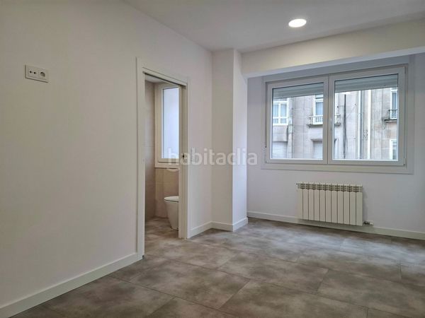 Foto 30c4466f-6c96-48f4-aa6b-0579e7eb9f68. Piso en Plaza España - Corte Inglés Vigo