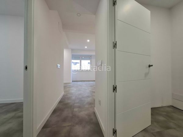 Foto 5a7d6035-4768-45c4-977c-6bb505ed7a3e. Piso en Plaza España - Corte Inglés Vigo