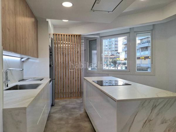 Foto 80f1c8b0-9364-4124-ad55-75571125125c. Piso en Plaza España - Corte Inglés Vigo