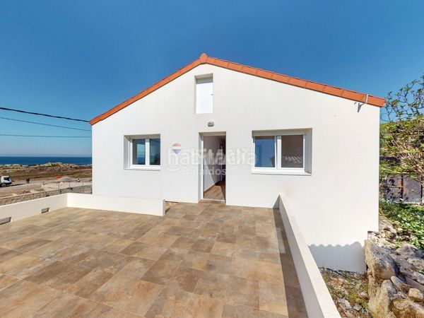 Foto 7f94c8ca-cccc-44d6-a7ef-9e9c90c6a240. Casa amb xemeneia calefacció a Oia