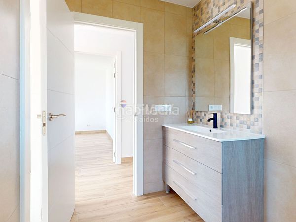 Foto deac64d2-c881-498c-ba85-54445786856c. Casa amb xemeneia calefacció a Oia