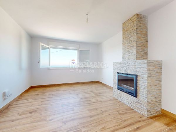 Foto ba5bab9d-25a4-46f3-ba64-6250013bc39a. Chalet en Oia