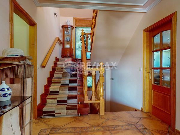 Foto c356cf03-d157-4dfb-ac5c-b50380ce4e4a. Casa amb xemeneia calefacció aparcament piscina a Gondomar