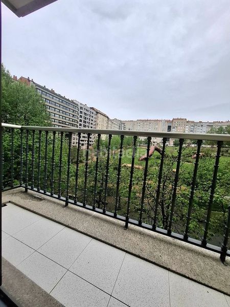 Foto 28e7a0f3-749a-4d5a-9367-13961e8bfde2. Apartament amb calefacció aparcament a As Travesas - Balaidos Vigo