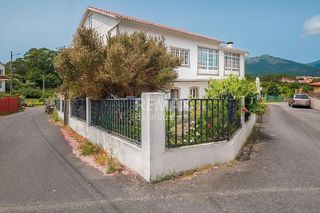 Haus in Pobra do Caramiñal (A)