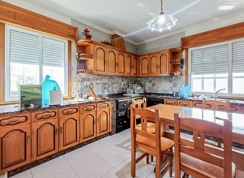 Foto f45b6b49-ce9d-4c32-8375-012770e5762d. Pis amb calefacció a Cañiza (A)