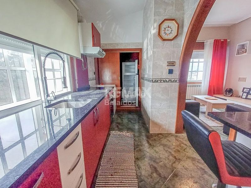Foto ac17c81d-4a83-43cd-a3ab-413daf1405c0. Casa amb calefacció aparcament a Cañiza (A)