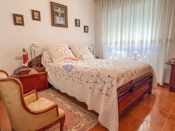 Foto 225fb3e6-54e1-48c2-9003-a9e6454284f8. Casa amb calefacció aparcament a Ponteareas