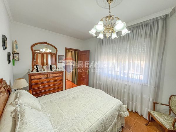 Foto 235566c7-7b29-4fcd-9ab9-2a95a69ae4dd. Casa amb calefacció aparcament a Ponteareas