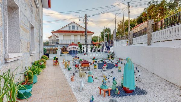 Foto 433f61dc-781a-4ade-85f1-dc8f1d53f621. Casa amb calefacció aparcament a Ponteareas