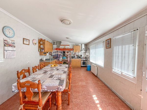 Foto 5834aa8e-248d-44aa-a327-2ade1eaf02ce. Casa amb calefacció aparcament a Ponteareas