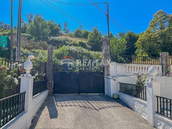 Foto 6a704226-48e7-450d-8f8d-baae12424da2. Casa amb calefacció aparcament a Ponteareas