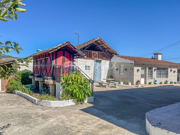 Foto 7b844b05-d39a-4752-9fd8-2031df6b52cb. Casa amb calefacció aparcament a Ponteareas