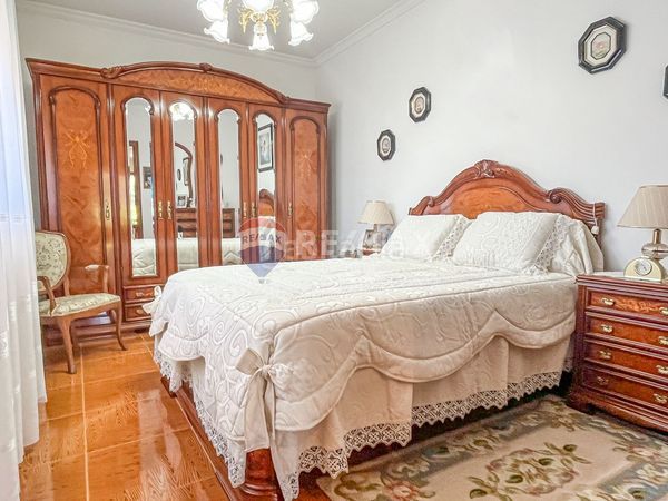 Foto f0aa8a11-304c-40aa-a3a4-0ed2be852a2d. Casa amb calefacció aparcament a Ponteareas