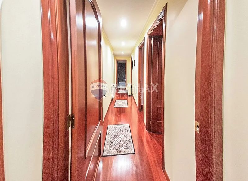 Foto 417d9a54-d85c-4806-b308-b7d767532373. Pis amb calefacció aparcament a Ponteareas