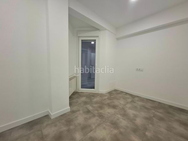 Foto a7d7a850-45ca-44ef-b61c-5b20490c47e7. Pis amb calefacció a Plaza España - Corte Inglés Vigo