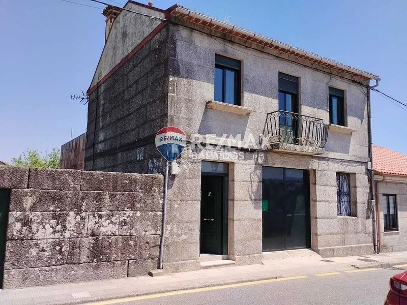 Foto 98143b68-9fcb-49bc-86b8-c7d1468a65b2. Casa en Tui