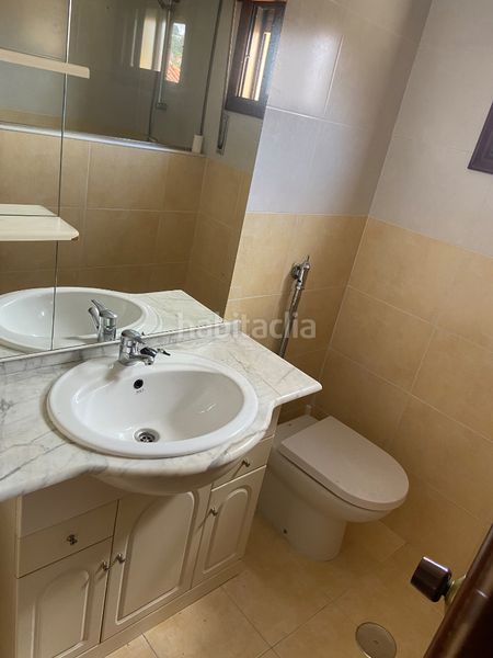 Foto b2343943-d9b4-4677-bb18-f86d307fca46. Casa a Lavadores Vigo