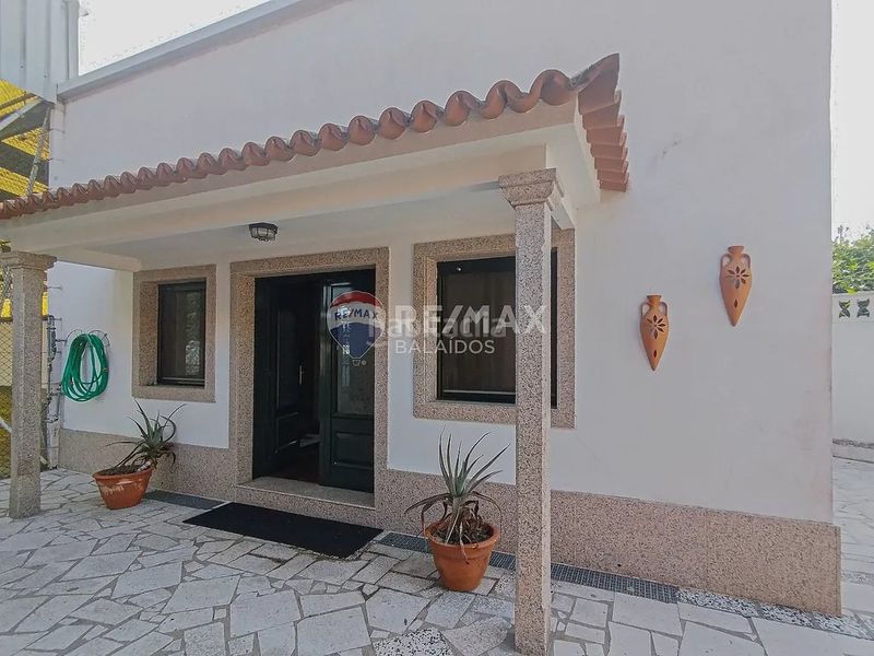 Foto 11333ccb-e984-4704-90d1-ad0f80ebef87. Casa amb xemeneia calefacció aparcament piscina a Tomiño