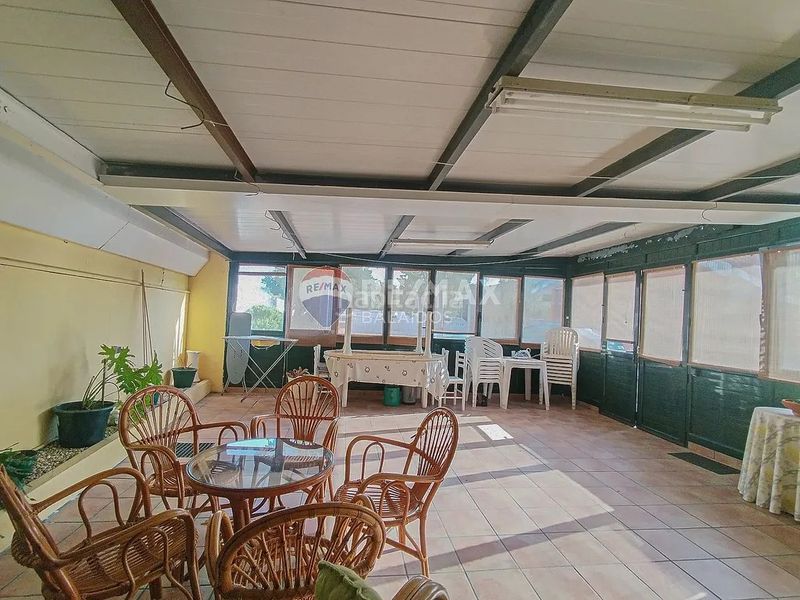 Foto 3b89e298-235d-4f6c-a44c-b40685ebf6af. Casa amb xemeneia calefacció aparcament piscina a Tomiño