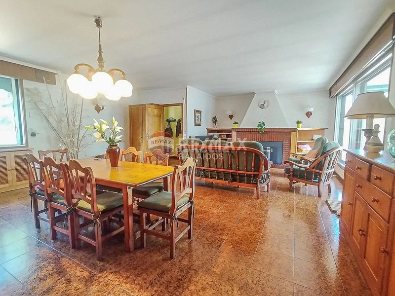 Foto f514f800-a7c7-4d50-aedf-4999989a74ad. Casa amb xemeneia calefacció aparcament piscina a Tomiño