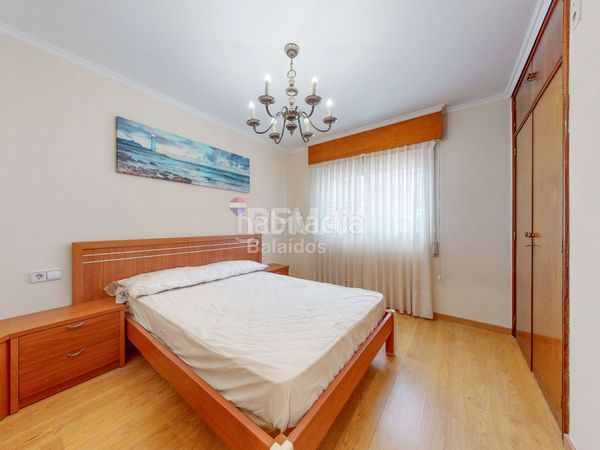 Foto 0e3a7ba8-5c52-4ae1-a87e-5fc3d44b2cb8. Pis amb calefacció aparcament a Berbés - Peritos Vigo