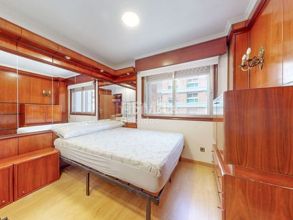 Foto 80e078fa-7841-4016-8321-3e893a0c867d. Pis amb calefacció aparcament a Berbés - Peritos Vigo