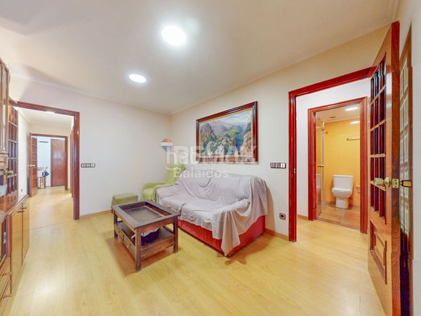 Foto af930b4f-ed5f-4260-b906-e82cadb33e10. Pis amb calefacció aparcament a Berbés - Peritos Vigo