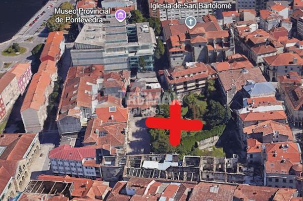 Foto 318327c4-2358-46ce-a0c8-e4263a40b0e7. Casa amb aparcament a Centro - Echegaray Pontevedra