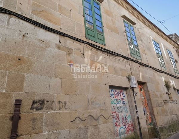 Foto 783dfb71-df50-4b0a-aaf2-f2f6475fd0bd. Casa amb aparcament a Centro - Echegaray Pontevedra
