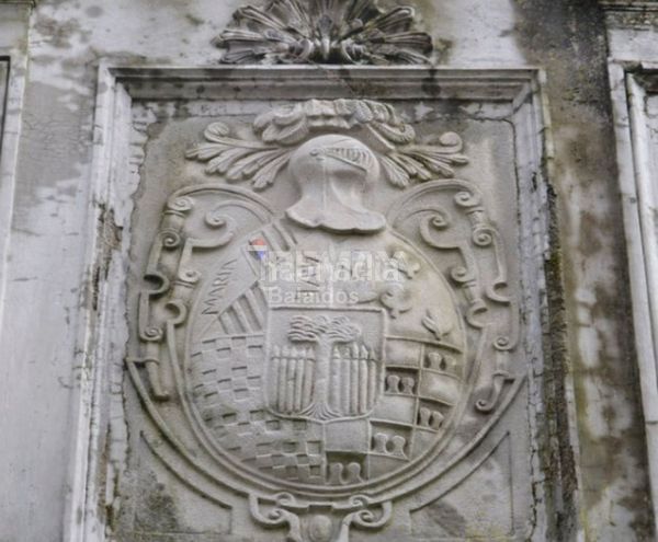 Foto f62ef1b9-8026-4784-be08-b1164b692522. Casa amb aparcament a Centro - Echegaray Pontevedra