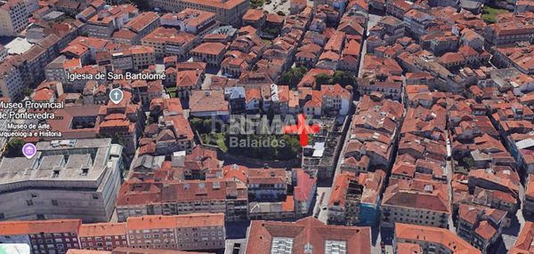 Foto ffcfea54-bee6-4d9e-b598-b8087c0ffcc9. Casa amb aparcament a Centro - Echegaray Pontevedra
