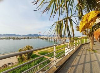 Pis a Avenida da Atlántida