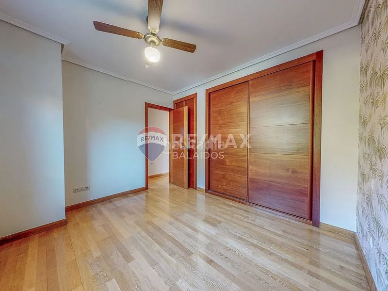 Foto f14b994d-63fb-48c8-89df-c053f017d574. Chalet en Tui