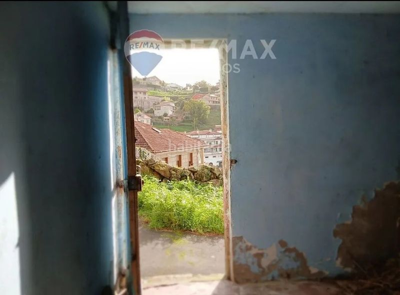 Foto abcb00ce-a91e-46f8-a2af-9d38651542a1. Casa amb aparcament a Moaña