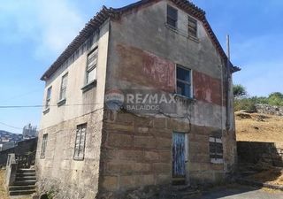 House  Lugar a moureira