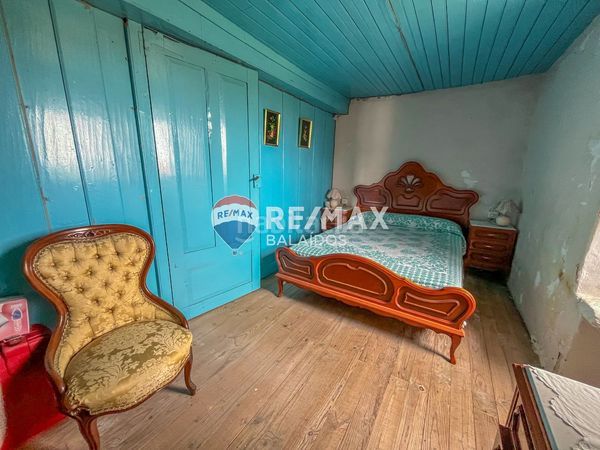 Foto b8c2d3c9-2aa2-4576-8e5a-4aa891833f2f. Casa amb aparcament a Covelo (O)