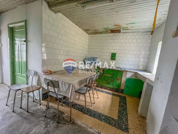 Foto dfdd49d4-5fb5-46e9-81ec-ba2f1620ae9f. Casa amb aparcament a Covelo (O)