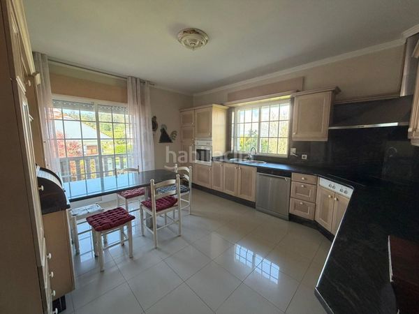 Foto 0b28f74c-87be-4317-b2c4-19ff75656617. Casa en Guarda (A)