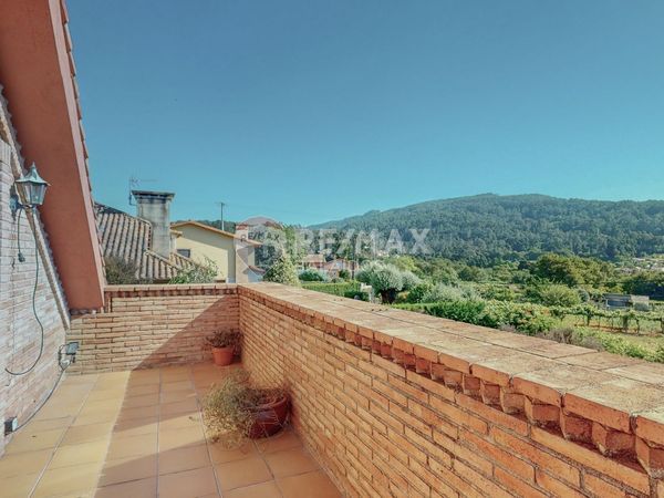 Foto f25e0c89-3e27-4358-b02e-a040bc394019. Casa a piñeiro 13a a Gondomar
