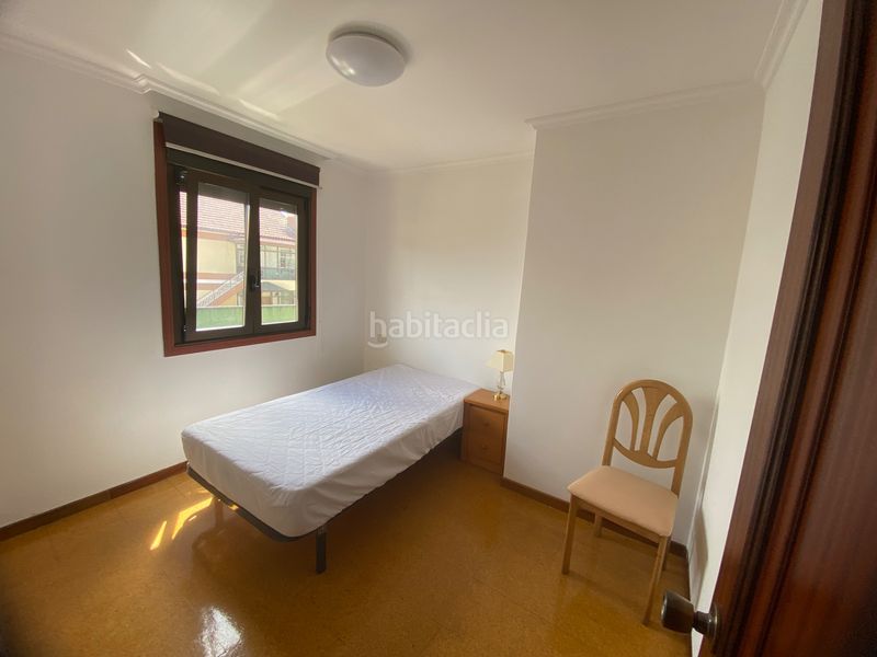 Foto d9e8825a-65f3-49c5-b238-43646e18a781. Casa adosada en Lavadores Vigo