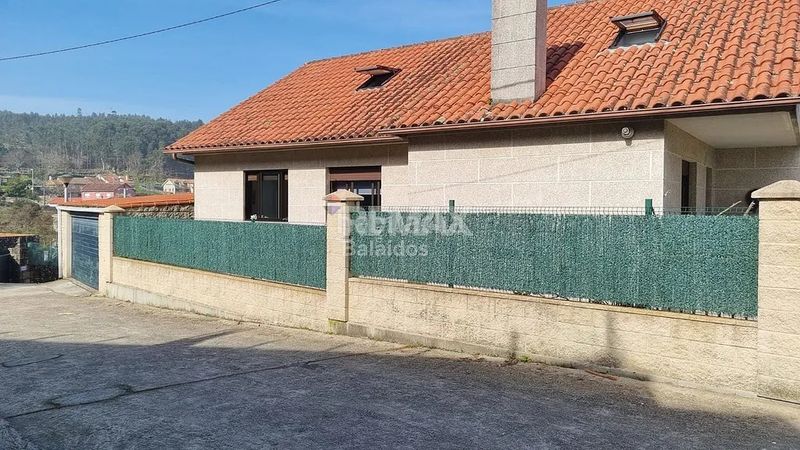 Foto 91c44177-c83b-46e7-978b-a881e4ee7c5f. Casa amb calefacció aparcament a Baiona