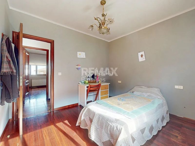 Foto b166dd2a-a203-4991-ac75-473ddf8d6fe6. Casa amb calefacció aparcament a Baiona