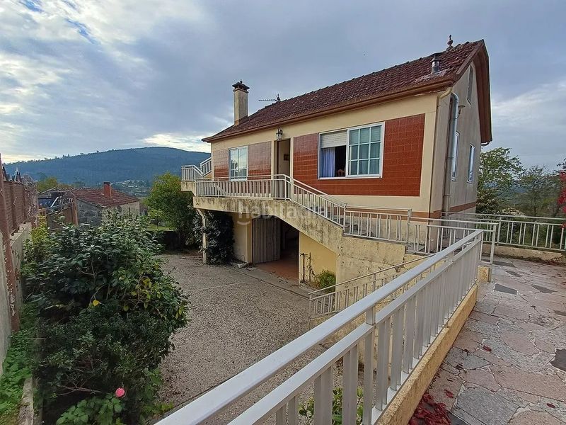Foto 87777b62-4567-4e87-82db-a749e0ea77ac. Casa amb calefacció aparcament a Mondariz