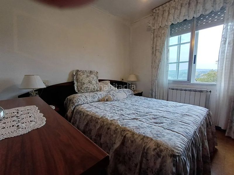 Foto f9e3d1f5-eac8-4f22-b3a1-10ae4f15eb7b. Casa amb calefacció aparcament a Mondariz