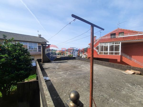 Foto c7fb789b-59b9-4d14-8d05-1f11b0fe5c0b. Chalet en Valadares - Beade Vigo