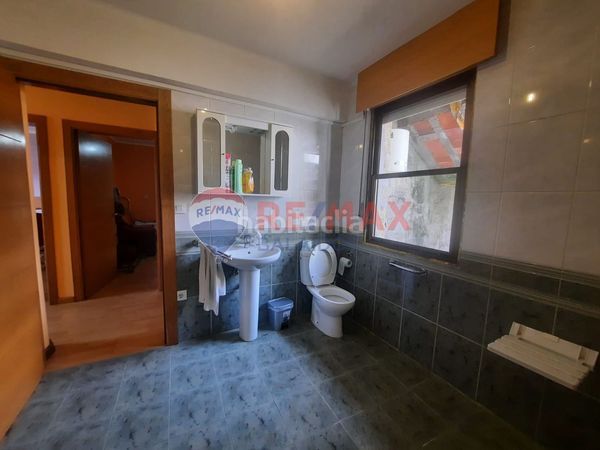 Foto d76032c8-63cf-4a33-9dd9-67afd48c3da6. Chalet en Valadares - Beade Vigo