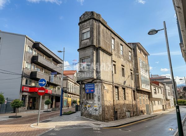 Foto 44d0ab0d-1d6d-4f37-ac1d-28c44e6d6744. Edificio en Porriño (O)