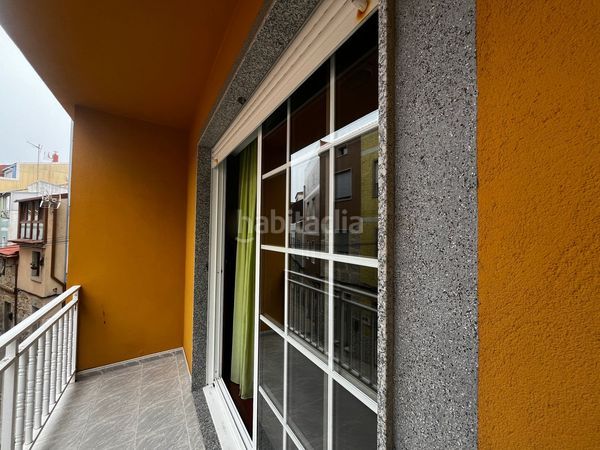 Foto adf2d6a8-1795-4121-bed0-a88c765e45fd. Edificio in Guarda (A)